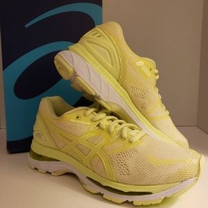 Asics Gel-Nimbus 20, size 7, Limelight/Safety Yellow